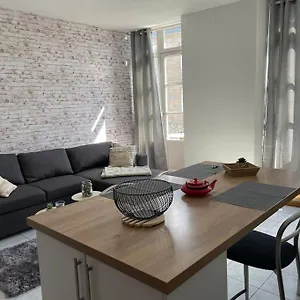  Appartement Dol De Bretagne : En Plein Centre France